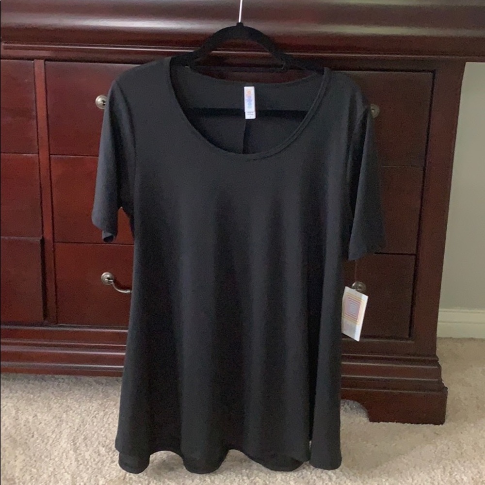 LuLaRoe Perfect T